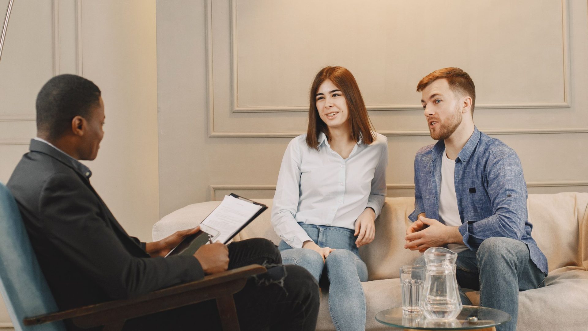 How Couples Therapy In Union Square Helps Strengthen Relationships